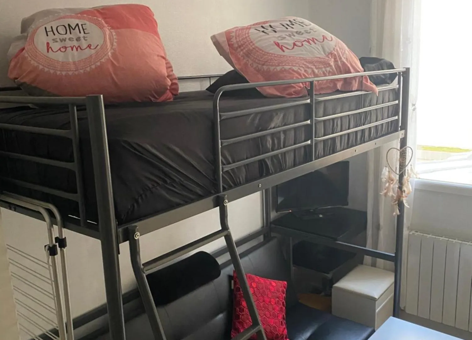 Petit Nid A Paris Apartment